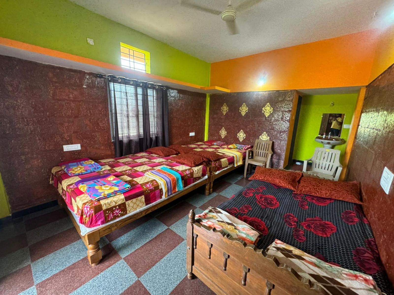 Dandeli Nakadi Home Stay Zewnętrze zdjęcie