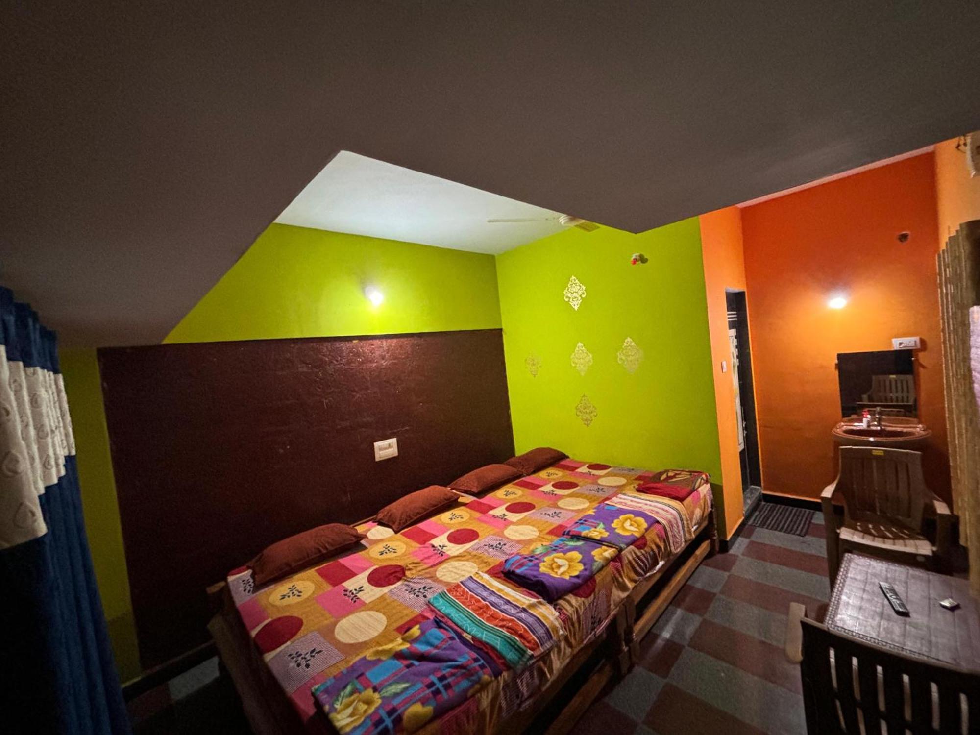 Dandeli Nakadi Home Stay Zewnętrze zdjęcie