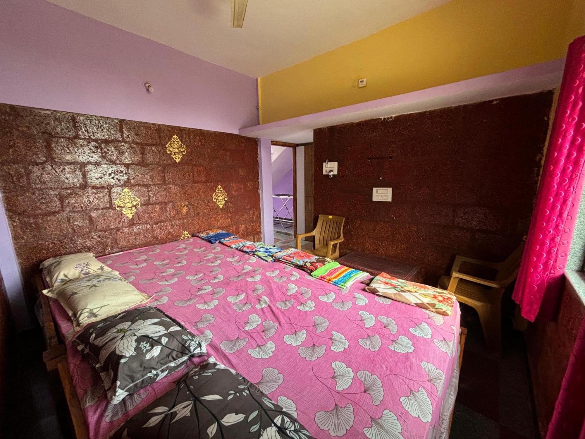 Dandeli Nakadi Home Stay Zewnętrze zdjęcie